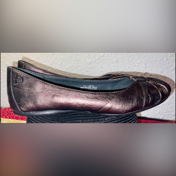 Born Lily Top Knot Bronze Metallic Round Toe Ballet Flats Padded Sole SZ 7.5 - Picture 5 of 8